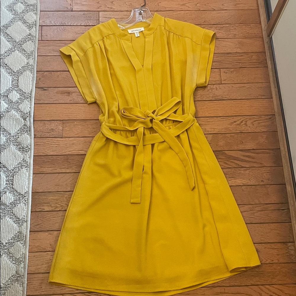 Mustard Belted V-Neck Short Sleeve Dress